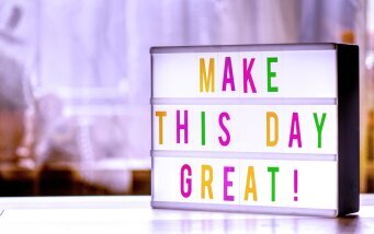 make_the_day_great_4166221_1280